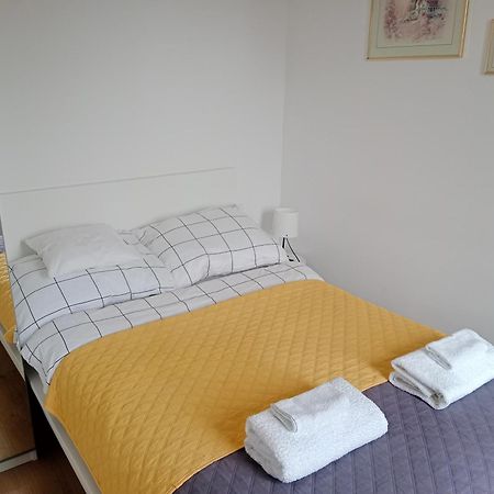 Apartament Dwupokojowy Ostrowiec Swietokrzyski Exterior photo